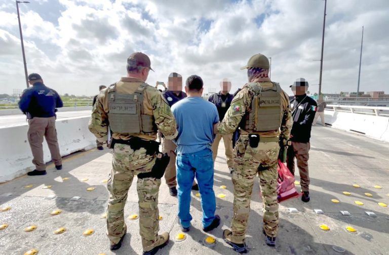 Detenidos por ICE